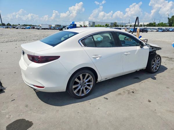 2021 MAZDA 3