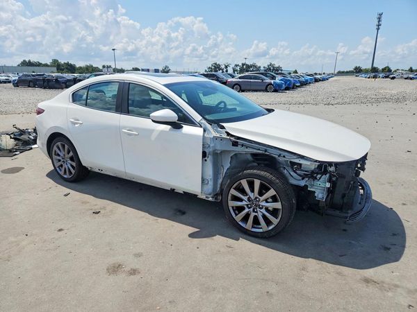 2021 MAZDA 3