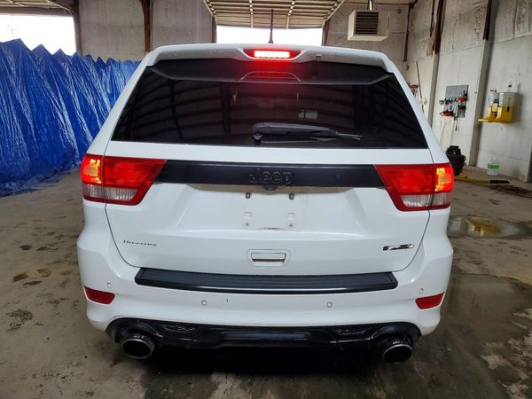 2013 JEEP CHEROKEE SRT8