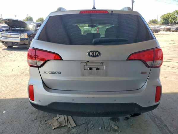 2015 KIA SORENTO