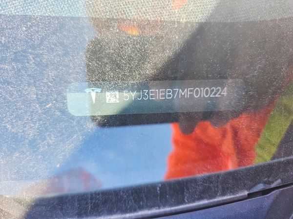 2021 TESLA MODEL 3
