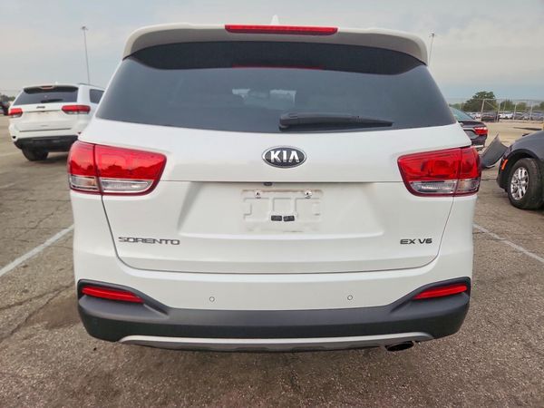 2017 KIA SORENTO EX