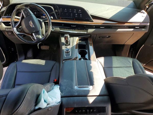 2022 CADILLAC ESCALADE Luxury