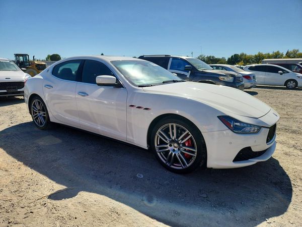2014 MASERATI GHIBLI — Passenger 3/4