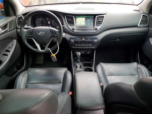 2017 HYUNDAI TUCSON
