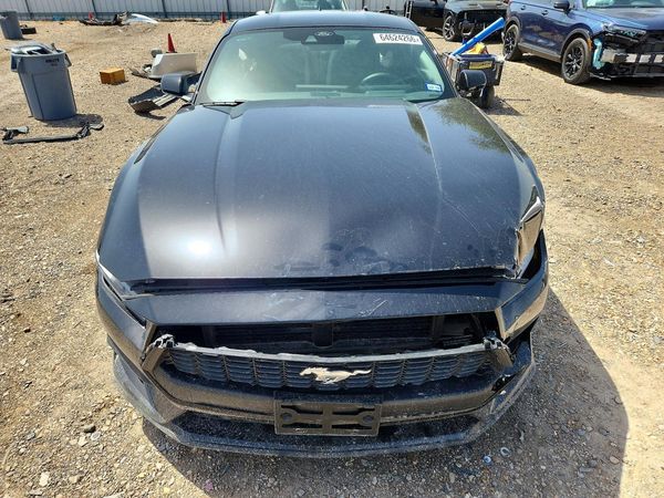 2026 FORD MUSTANG I4