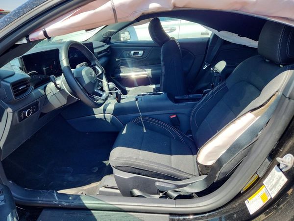 2026 FORD MUSTANG I4