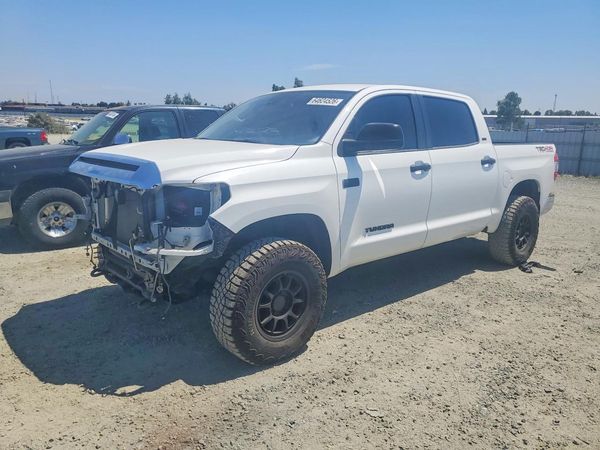 2020 TOYOTA TUNDRA SR5 Grade