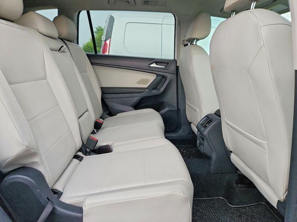 2018 VOLKSWAGEN TIGUAN SE, SEL