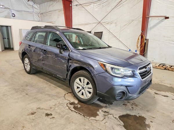 2018 SUBARU OUTBACK Base