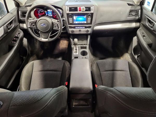 2018 SUBARU OUTBACK Base