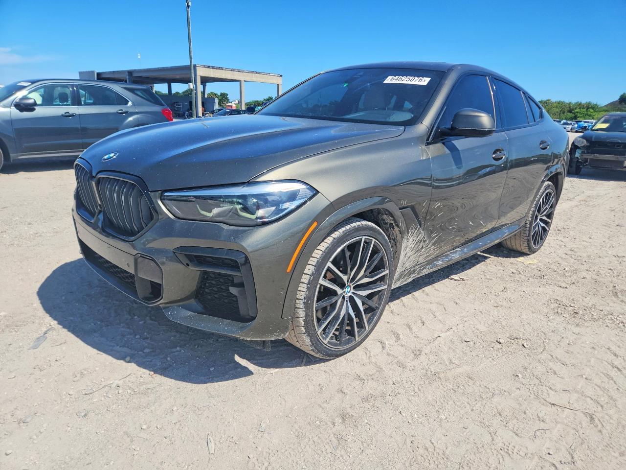 2022 BMW X6 M50i