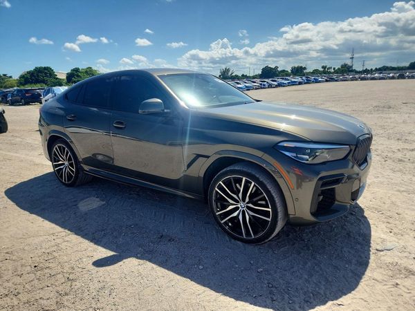 2022 BMW X6 M50i