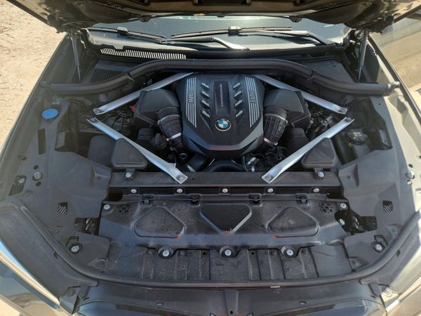 2022 BMW X6 M50i