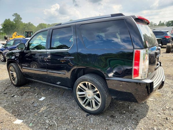 2012 CADILLAC ESCALADE