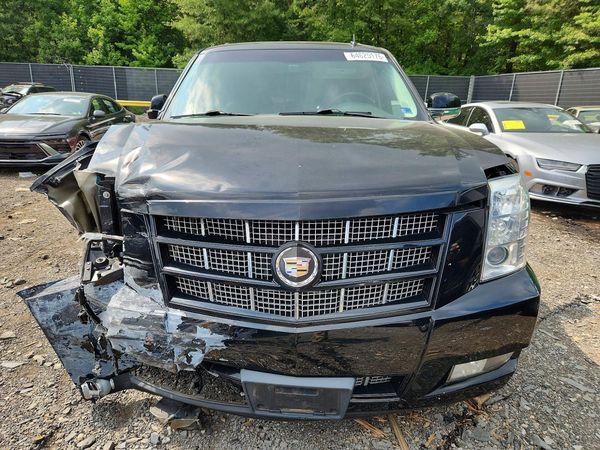 2012 CADILLAC ESCALADE