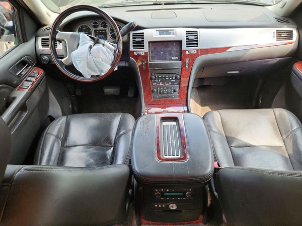 2012 CADILLAC ESCALADE