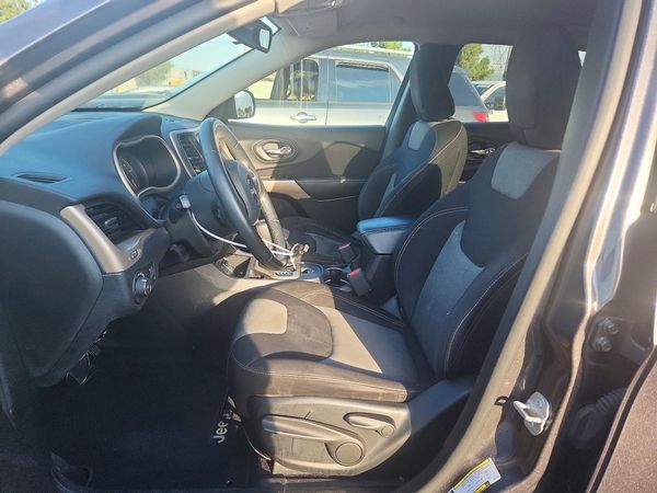 2018 JEEP CHEROKEE LATITUDE FWD