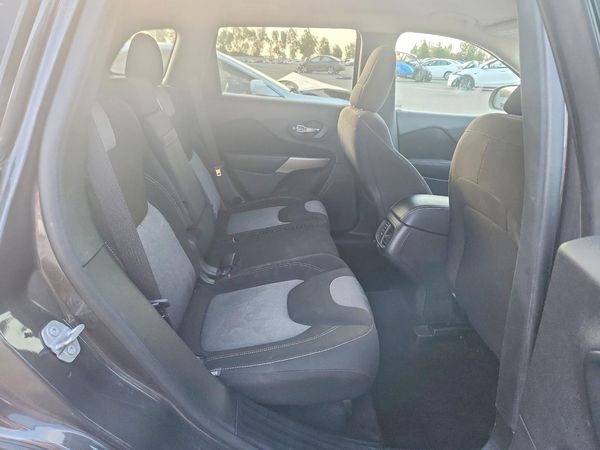 2018 JEEP CHEROKEE LATITUDE FWD