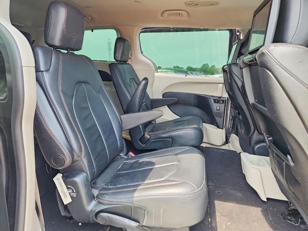 2017 CHRYSLER PACIFICA Touring L Plus