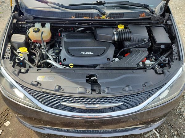 2017 CHRYSLER PACIFICA Touring L Plus