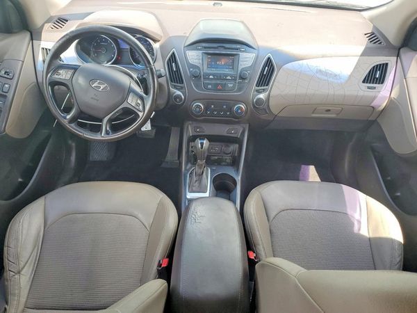 2015 HYUNDAI TUCSON GLS (Middle)