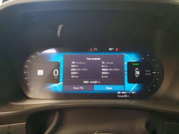 2021 VOLVO XC40 Recharge