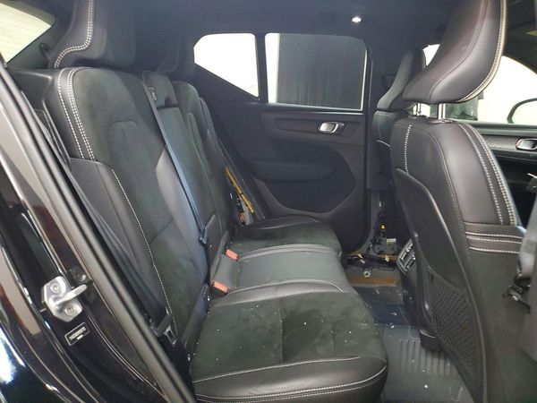 2021 VOLVO XC40 Recharge