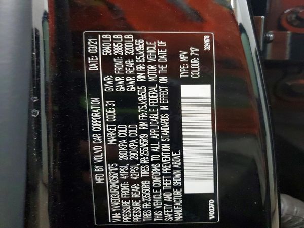 2021 VOLVO XC40 Recharge