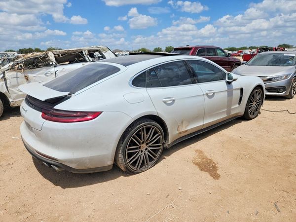 2018 PORSCHE PANAMERA 4S — PSRA