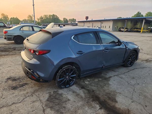 2021 MAZDA 3