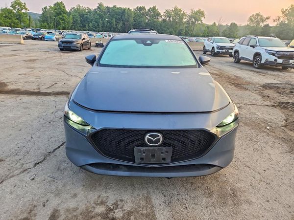 2021 MAZDA 3