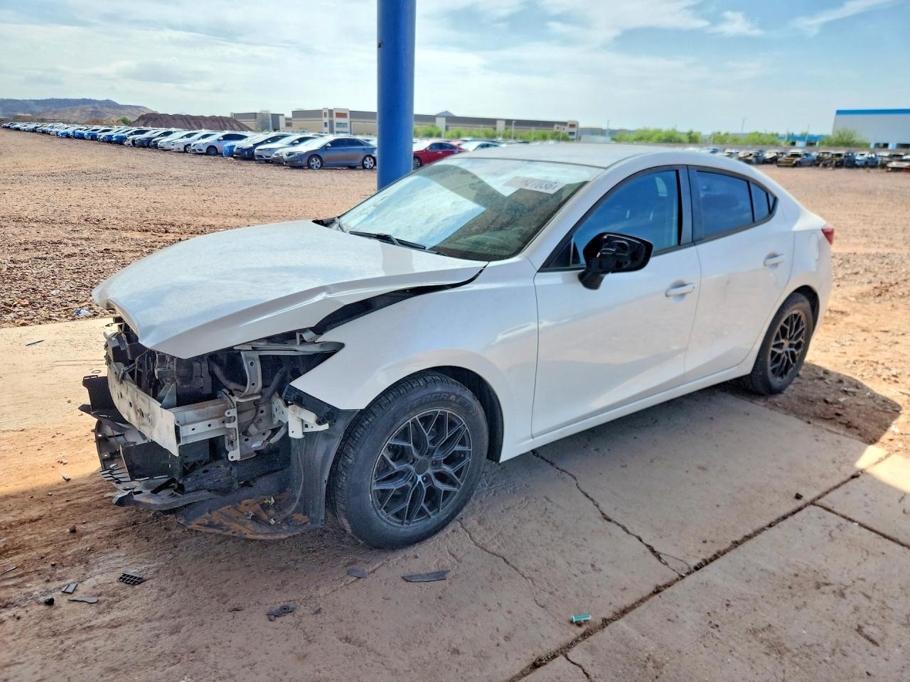 2016 MAZDA 3 SV/Base