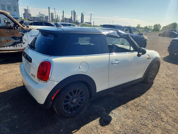 2016 MINI COOPER