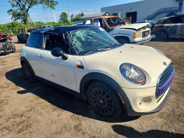 2016 MINI COOPER