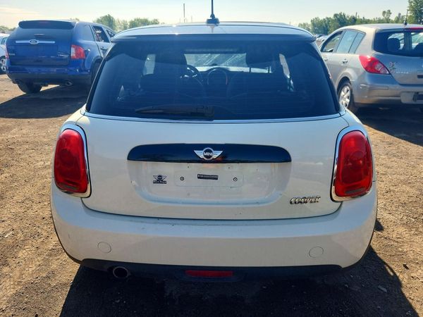 2016 MINI COOPER