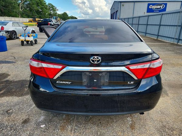 2015 TOYOTA CAMRY