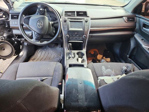 2015 TOYOTA CAMRY