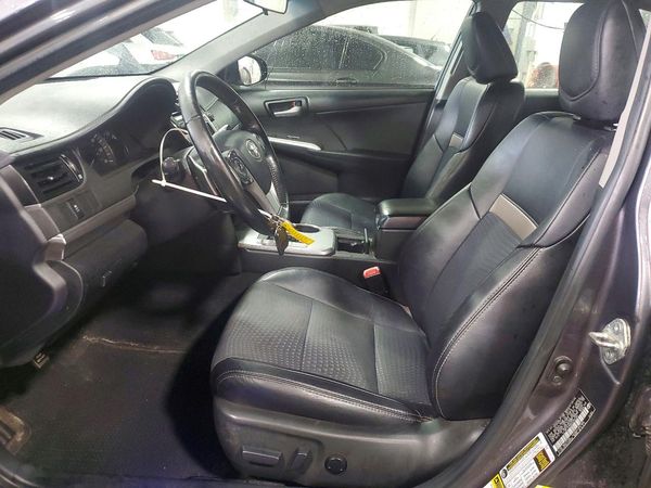 2014 TOYOTA CAMRY — DENT