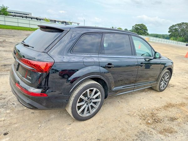 2023 AUDI Q7