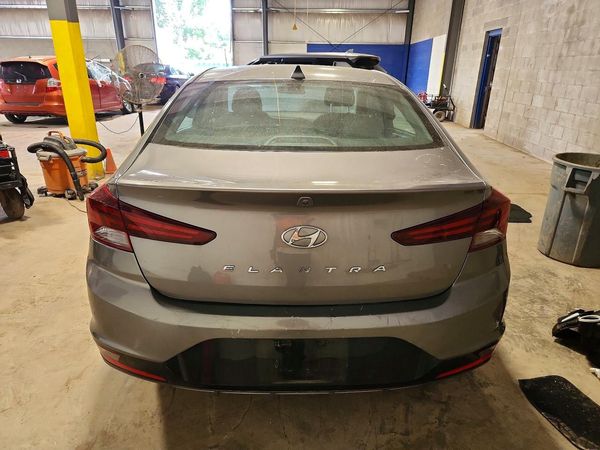 2019 HYUNDAI ELANTRA