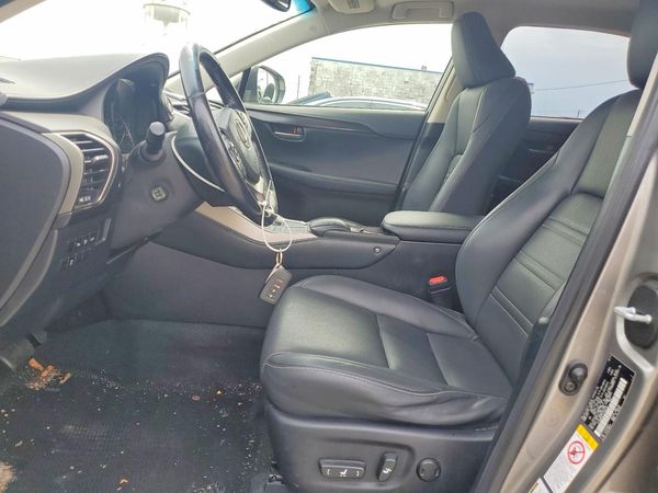 2015 LEXUS NX 200t Luxury