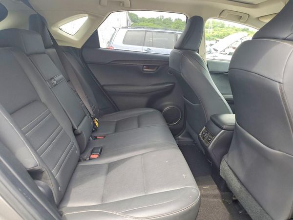 2015 LEXUS NX 200t Luxury