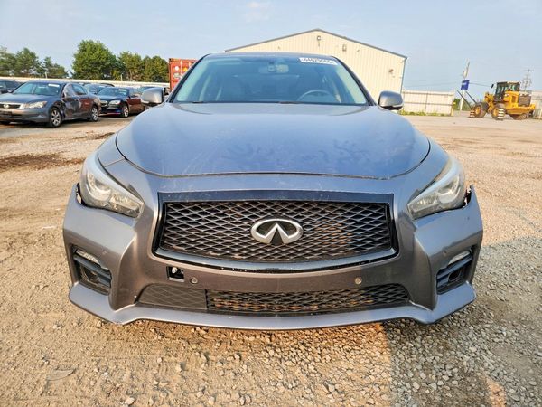 2016 INFINITI Q50