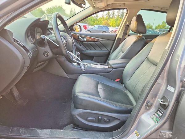 2016 INFINITI Q50