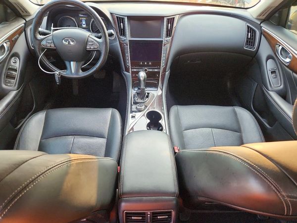 2016 INFINITI Q50