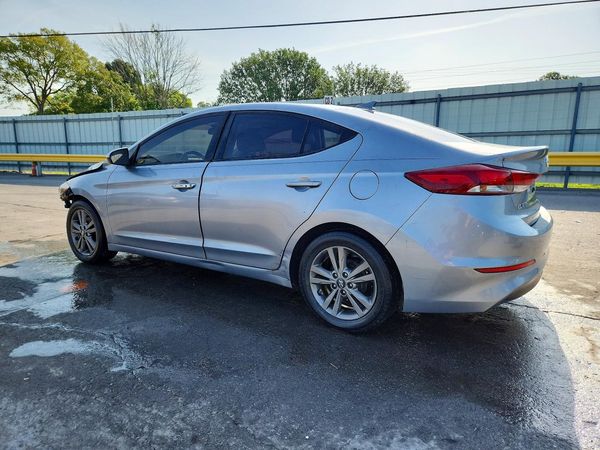 2017 HYUNDAI ELANTRA