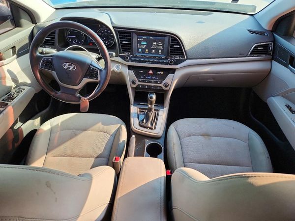 2017 HYUNDAI ELANTRA