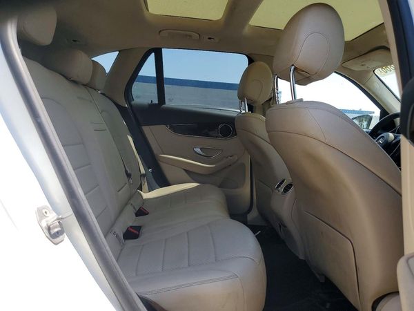 2017 MERCEDES-BENZ GLC GLC300