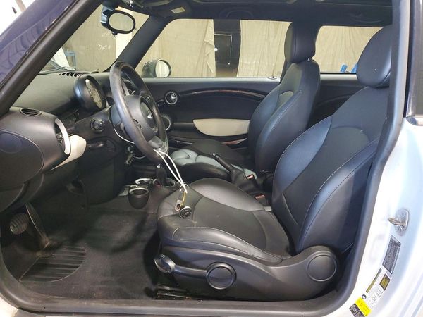 2012 MINI COOPER